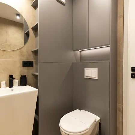 Royalton Apartment
