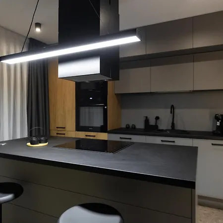 Royalton Apartment *